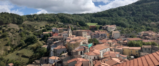 Murals, Tibetan bridges and mountains: the villages of Basilicata