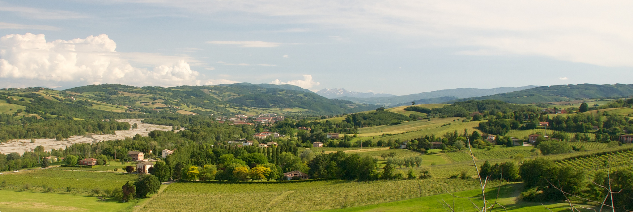 The hills around Torrechiara Castle