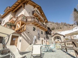 Eco-friendly B&B Alpe Rebelle, in Aosta Valley
