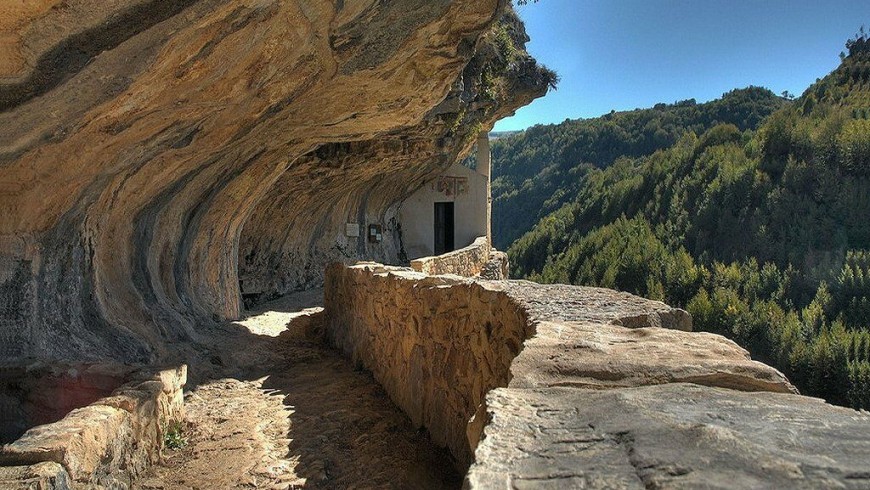 The Hermitage of San Bartolomeo in Majella National Park, destination for spiritual walks in Italy