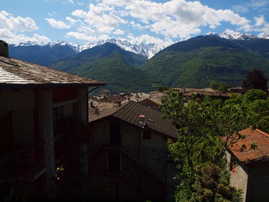 View from the B&B Via Paradiso Valtellina