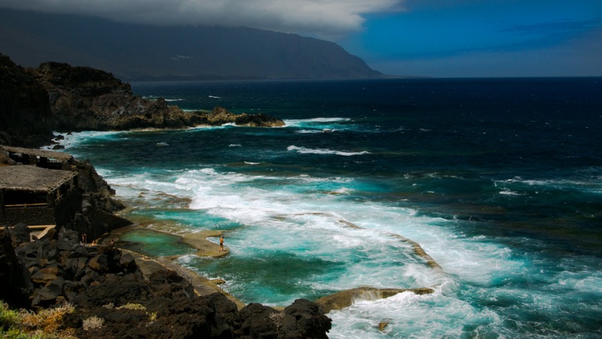 Valle de Golfo, El Hierro, among the most beautiful natural pools of Europe 