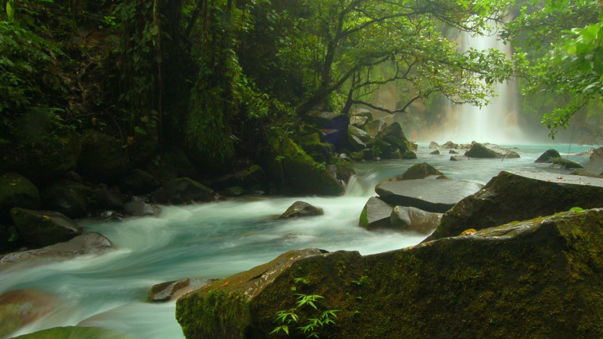 Natural and free hot spring of Costa Rica