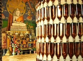 Thailand's temple built from glass bottles