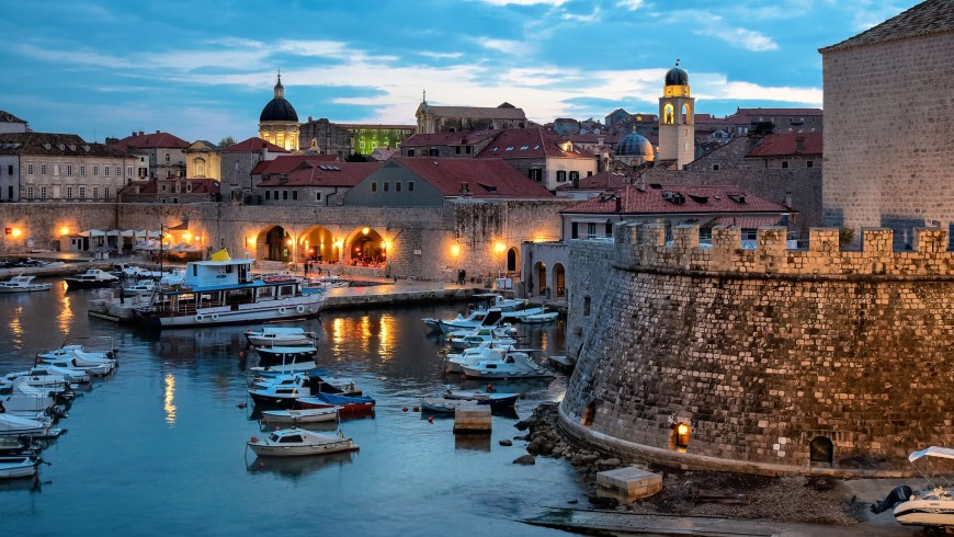Dubrovnik at night