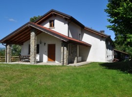 The most beautiful farmhouses for yoga holiday in Italy