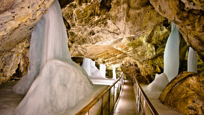 Cave, Slovakia