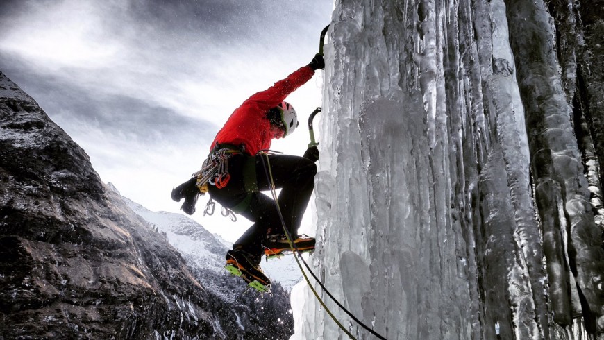 Ice waterfall in Cogne, Gran Paradiso's Park, winter holidays, via AlpinePearls