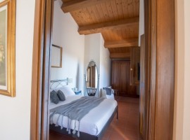 Bedroom, Casa Oliva, old villages