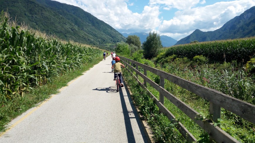 Valsugana cycle path is a 80 km itinerary from Caldonazzo Lake to Bassano del Grappa and it is perfect for families. Family Holidays in Trentino, Italy