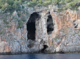 A cave which resembles a skull, Cilentos' coast