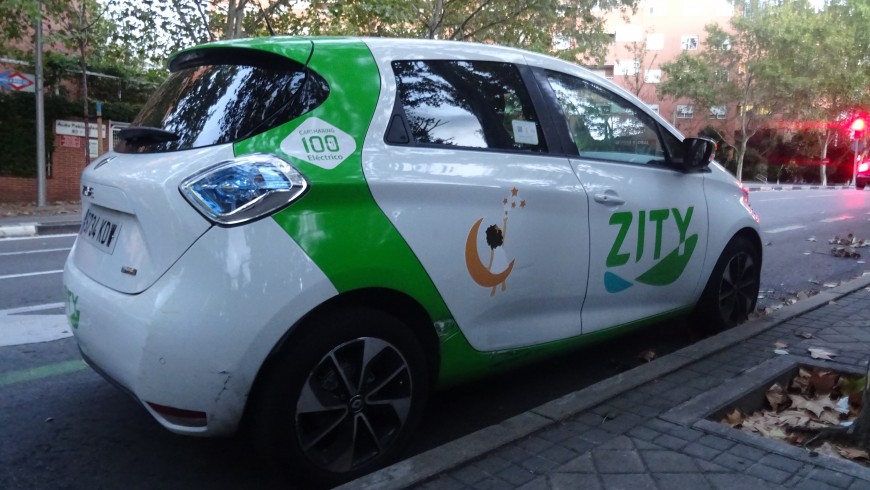 Car sharing with 100% electric cars to reduce air pollution