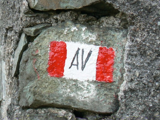 ligurian mountains high route signage