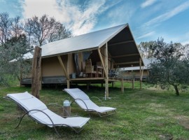 Glamping in Tuscany in luxury tents