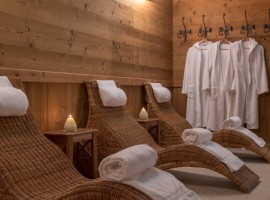 Relax zone in the spa