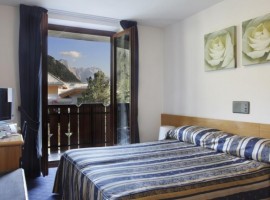 Hotel in Madonna di Campiglio, gel of Adamello Brenta Park
