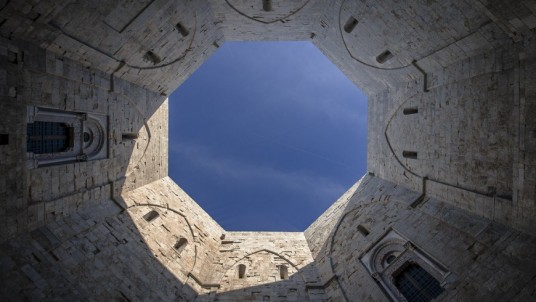 inside of Castel del Monte
