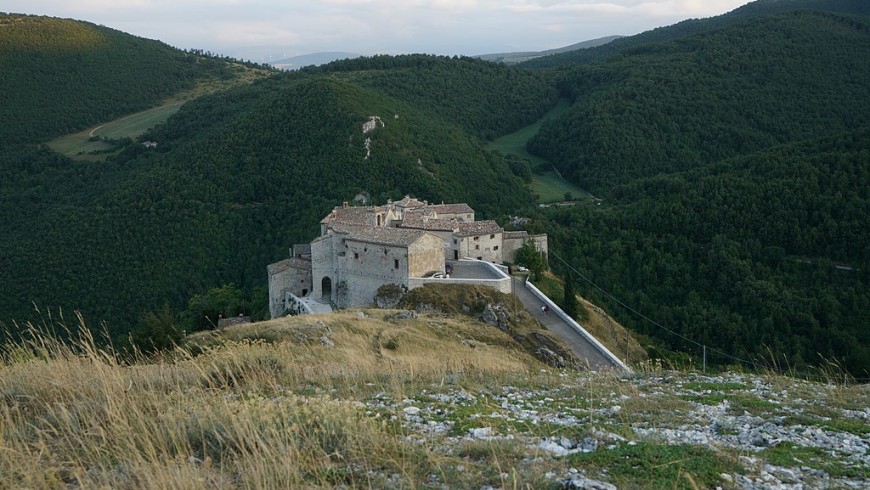 Elcito village, in the surroundings of La Coroncina farmhouse