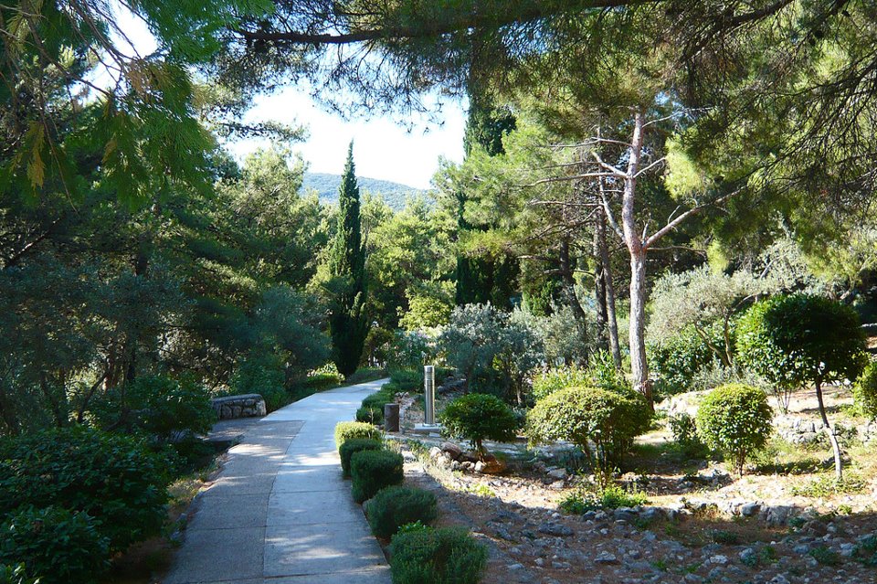 Sustainable Hotel Kimen - mediterranean arboretum