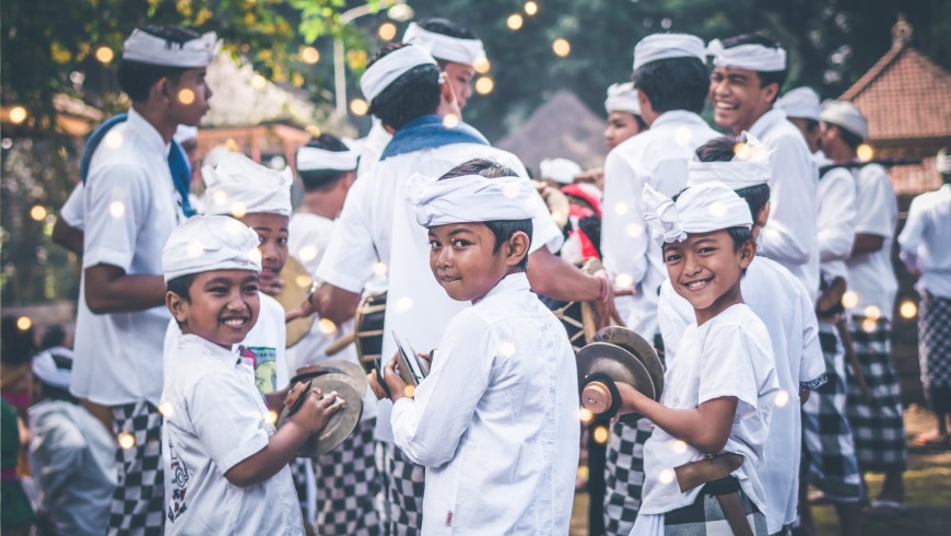 Local kids in Bali.