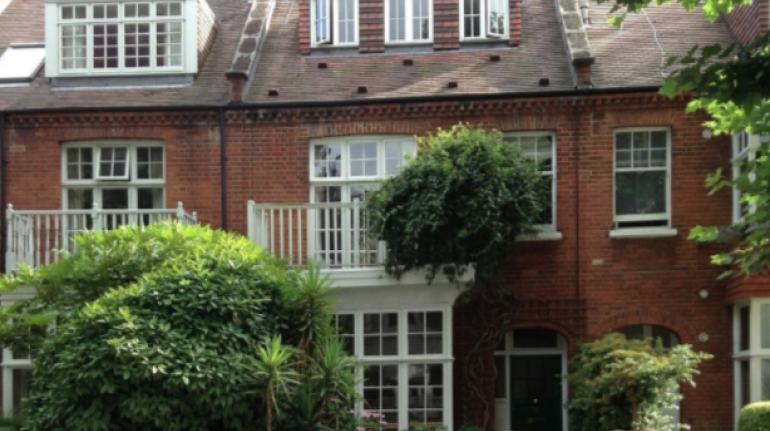 welcome home eco bnb in London, UK