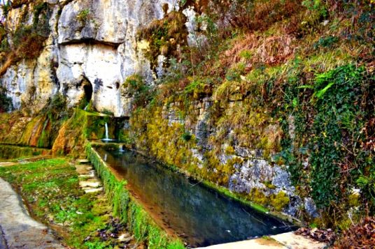 natural water springs in Istria - Waterspring Momjan