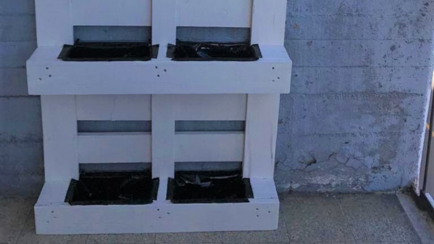 Use mulch sheet to build your vertical garden