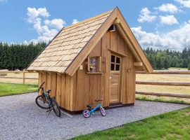 Bikes available at Divjake Log Home eco chalet in Croatia