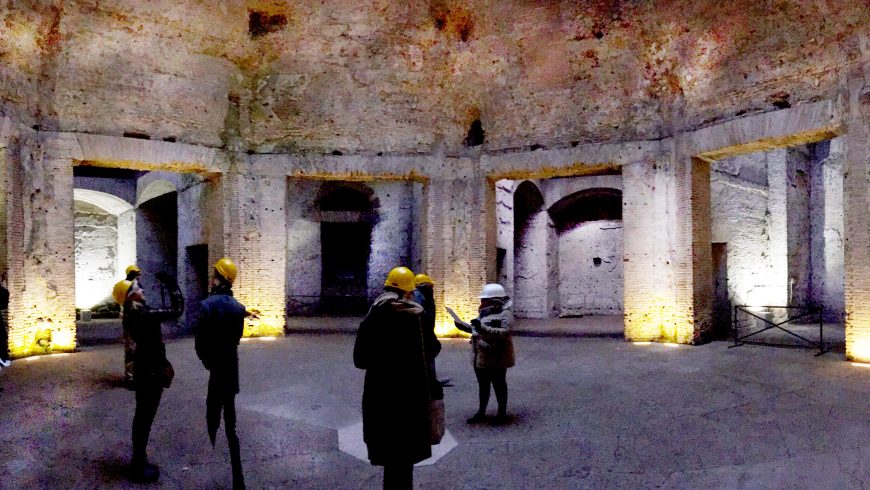 Visitors admire virtual reconstruction in domus aure, thanks to VR