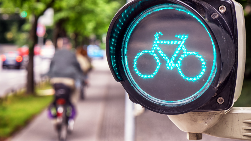 The bicycle is the right way to reach the workplace
