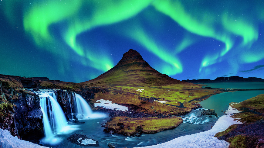 Iceland, to admire the Northern Lights