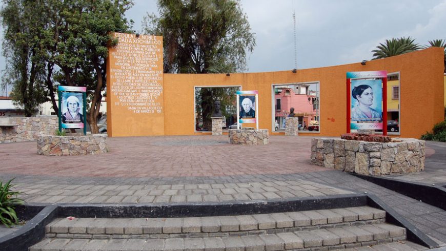 Rotonda de los personajes ilustres Xochimilco
