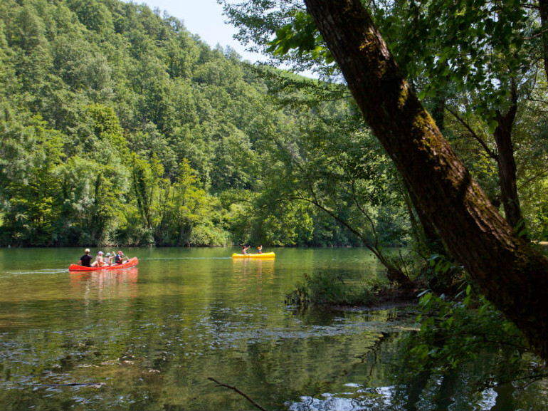 Follow river Kolpa in its run and have fun diving in its waters or renting a canoe! Photo by slovenia.info "I feel Slovenia"