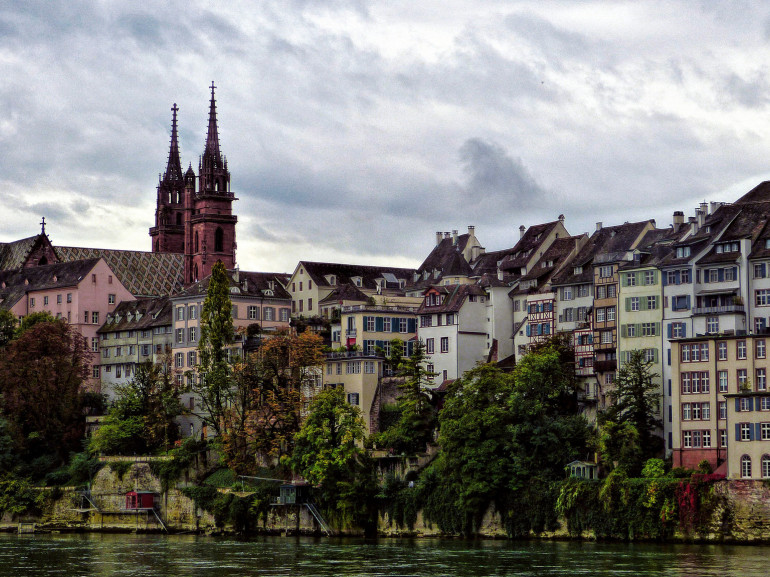 houses and buildings along the river