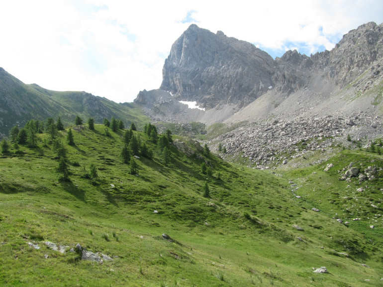The views of the itinerary to Lake Nero  in Maira Valley