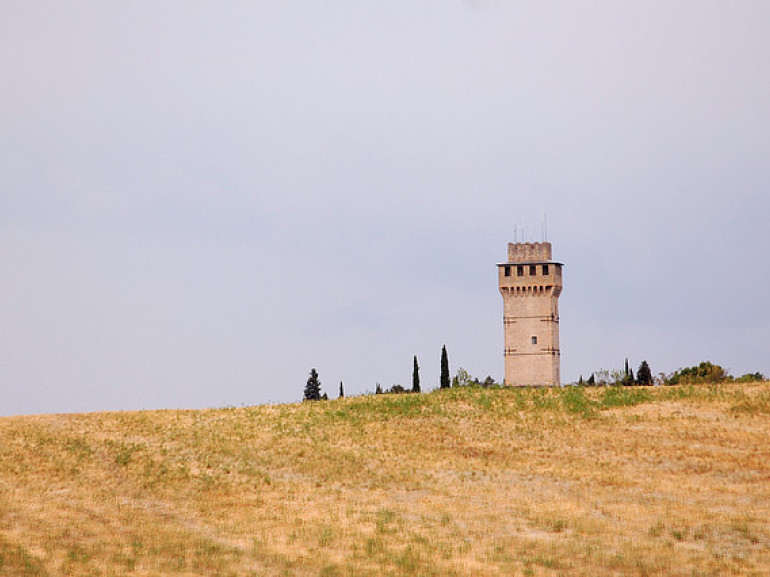 Rocca delle Caminate, photo by Andrea via Flickr
