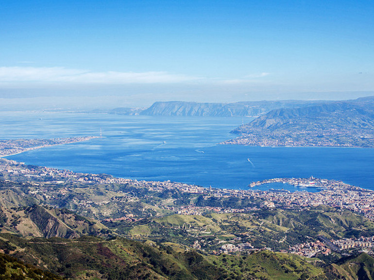Breathtaking views and the Strait of Messina, photo by Alexander Grussu via Flickr