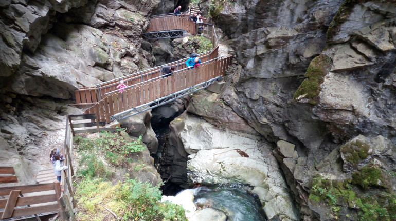 Suspension bridges between the stone walls of the Stanghe Falls, photo by S. Ombellini